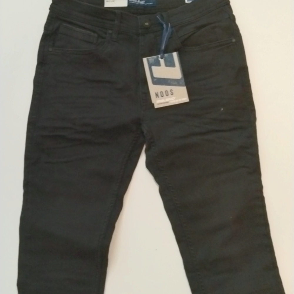 Men  Black size W31-L34
